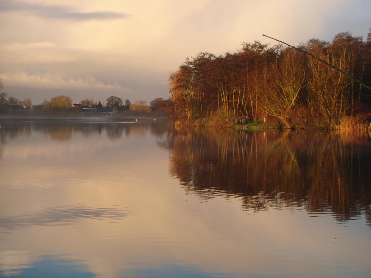 Hotel Restaurant Lakeside Uithoorn Zewnętrze zdjęcie
